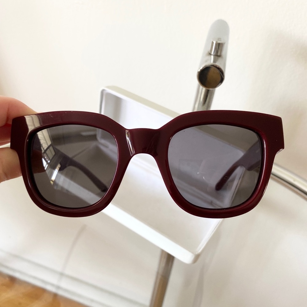 Sun Buddies Type 05 Burgundy Wayfarer Like New